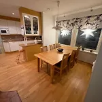 House With 4 Bedrooms Near Artic Circle Appartamento *