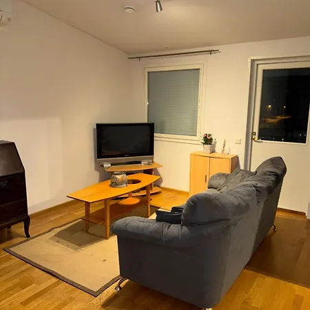 Omakotitalo 4 Makuuhuonetta Daire *