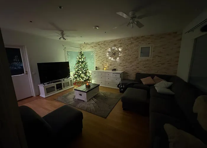 House With 4 Bedrooms Near Artic Circle Apartament